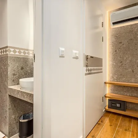 호텔 Diocletian's Centre Palace 4*